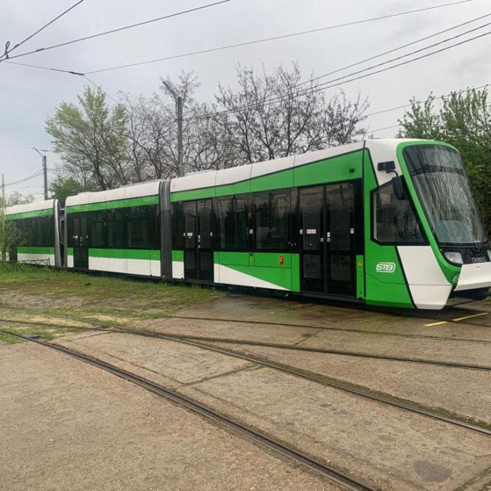 Numărul bucureștenilor care folosesc transportul în comun, în creștere cu 25%