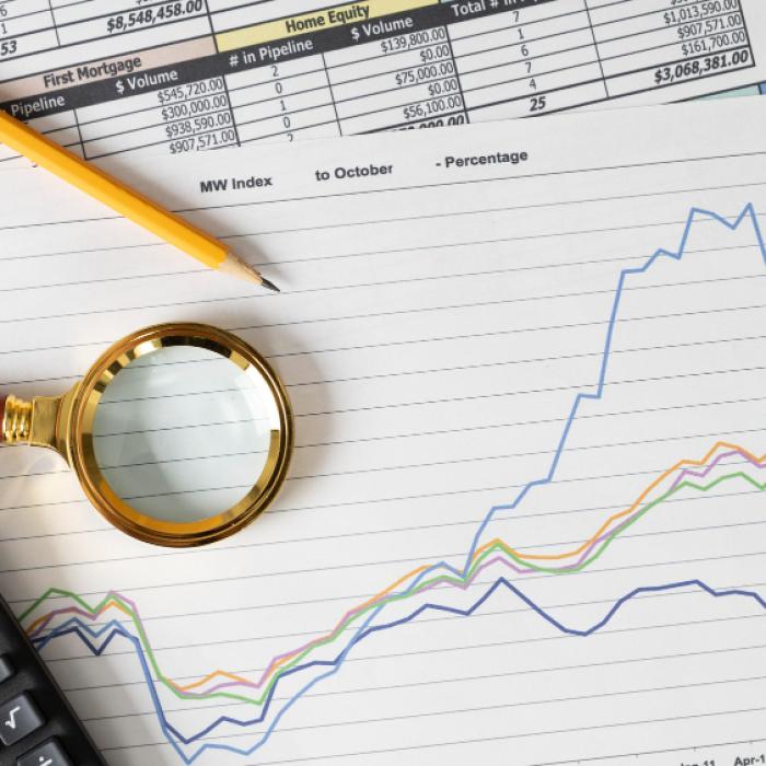 Deficitul balanţei comerciale a României s-a redus cu 17%