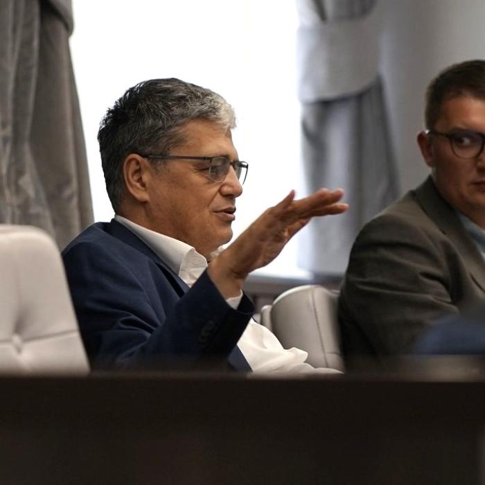 Boloș: Impozitul de 2% aplicat băncilor, impact de 350 milioane lei