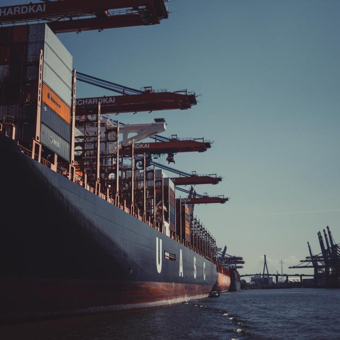 Transportul maritim. Costuri colosale pentru decarbonizarea acestui sector