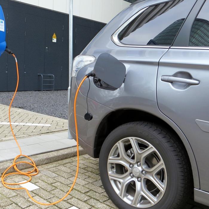 Chinezii, extrem de nemulțumiţi față de modul în care UE vrea să reglementeze comerţul cu automobile electrice
