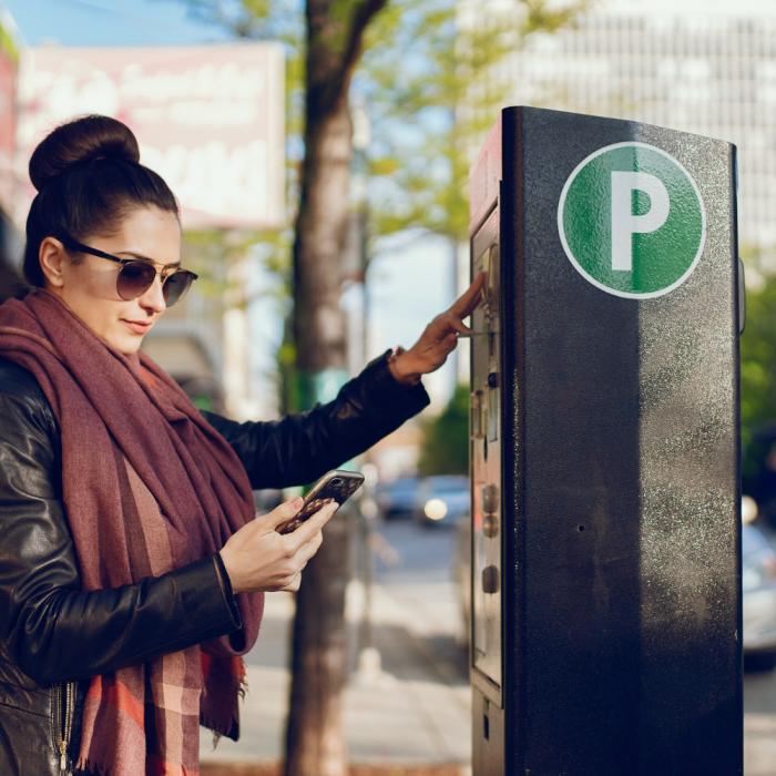 Nicușor Dan anunță lansarea unei noi versiuni pentru aplicația AmParcat