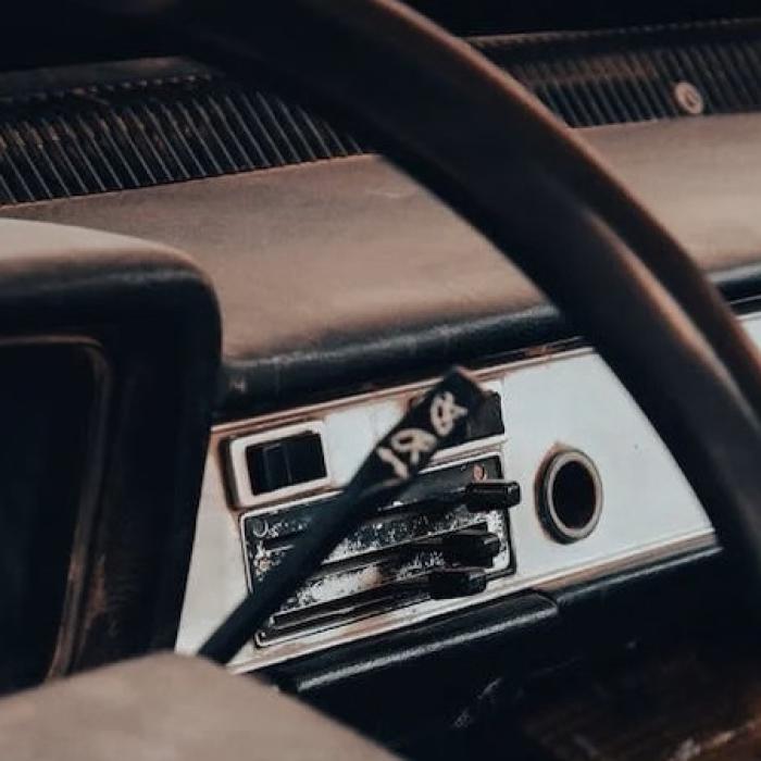 AFM: Noi liste cu dosare aprobate în cadrul programelor Rabla Clasic, Rabla Plus, Stații de reîncărcare pentru vehicule electrice și Casa Verde Fotovoltaice