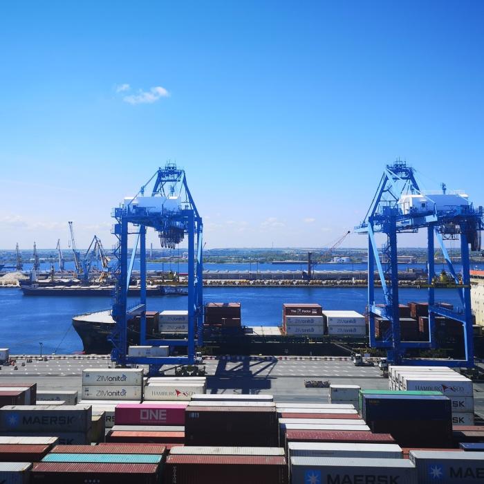 Portul Constanța. Șase firme, interesate de dezvoltarea unui terminal pentru bitum 