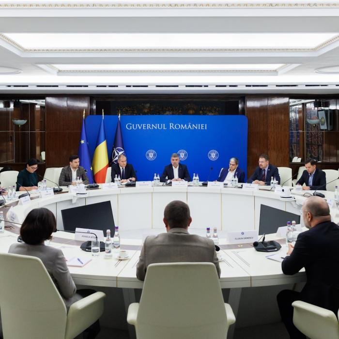Anunțul zilei! Premierul Ciolacu și reprezentanții băncilor au ajuns la un acord privind comisioanele