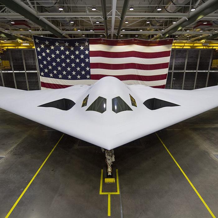 Northrop Grumman a făcut senzație cu noul său bombardier B-21 Raider