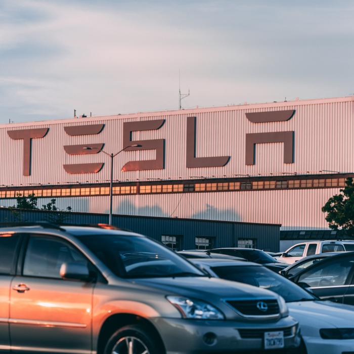 Sindicaliștii suedezi continuă protestele împotriva Tesla și îi îndeamnă și pe alții să se alăture