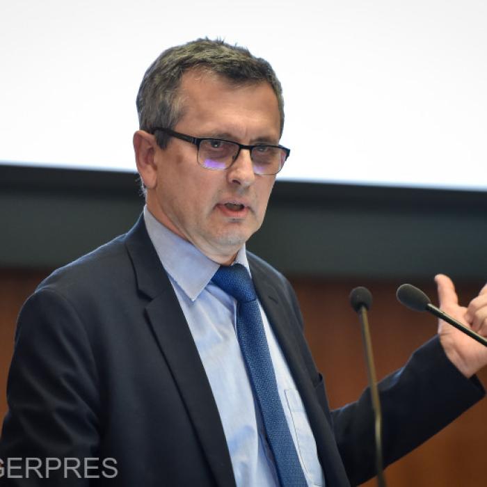 Lazea (BNR), comentarii dure la adresa politicienilor. Ce reproșează societății civile
