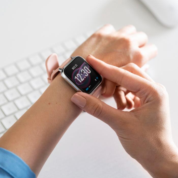 Piața globală a smarwatch-urilor, avans de 9%