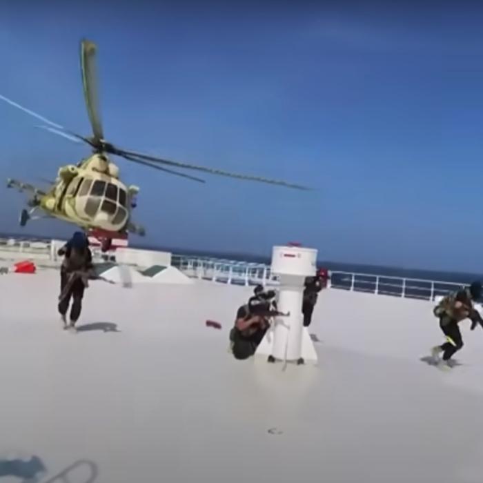 Cine sunt rebelii Houthi care atacă navele în Marea Roșie