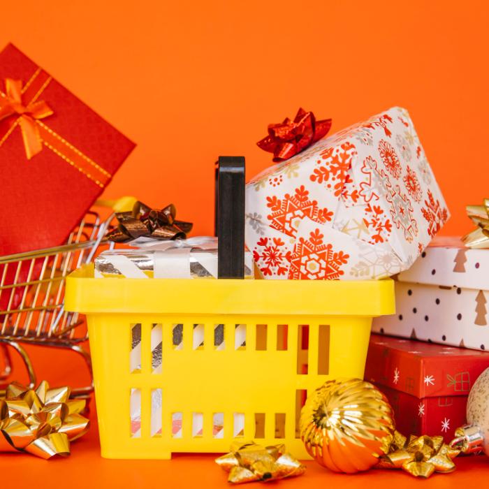 Reuters: Europenii cheltuie mai puțini bani de Crăciun, iar hipermarketurile s-au adaptat rapid