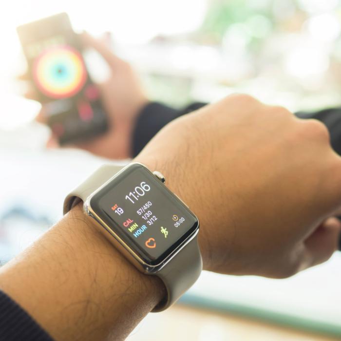 Apple poate vinde temporar cele două modele de smarwatch-uri