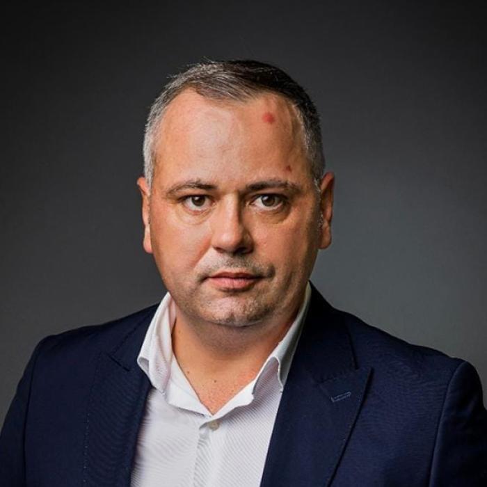 După ore de negocieri, ministrul Barbu a anunțat măsuri de sprijin pentru fermieri