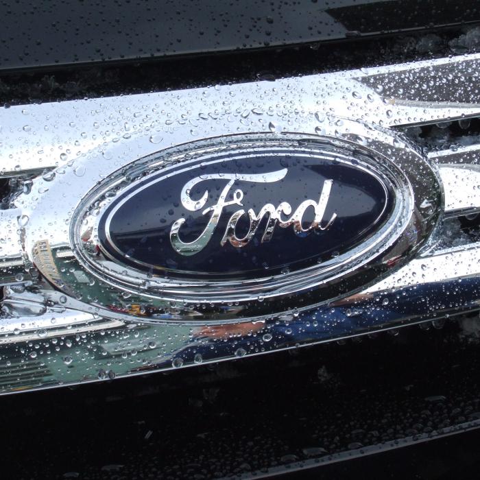 Ford reduce producția pentru un model electric preferat de americani