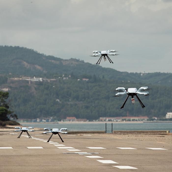 Dronele și blindatele, printre prioritățile susținătorilor Ucrainei 