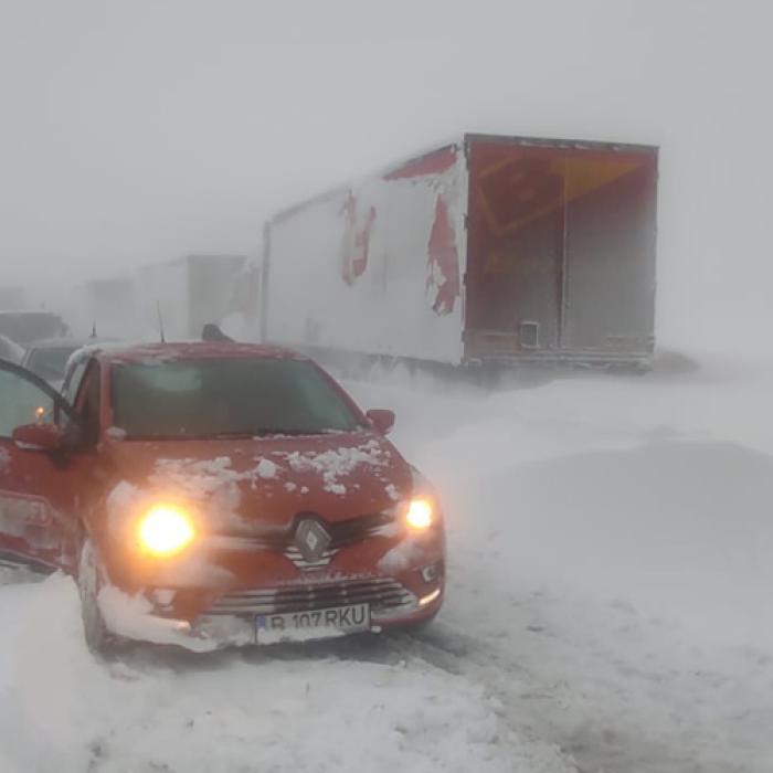 Meteo. Cod galben de vânt puternic şi viscol în 20 de judeţe