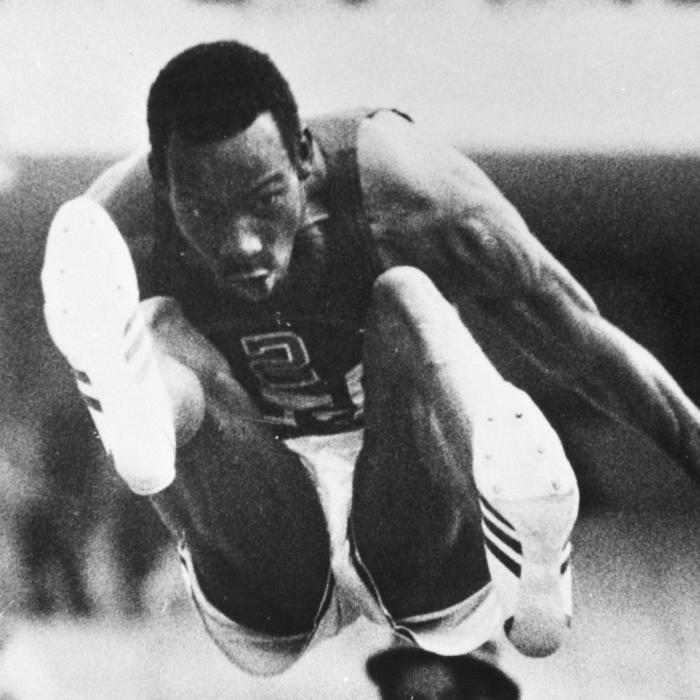 Medalie de aur vândută la licitație pentru 441.000 de dolari