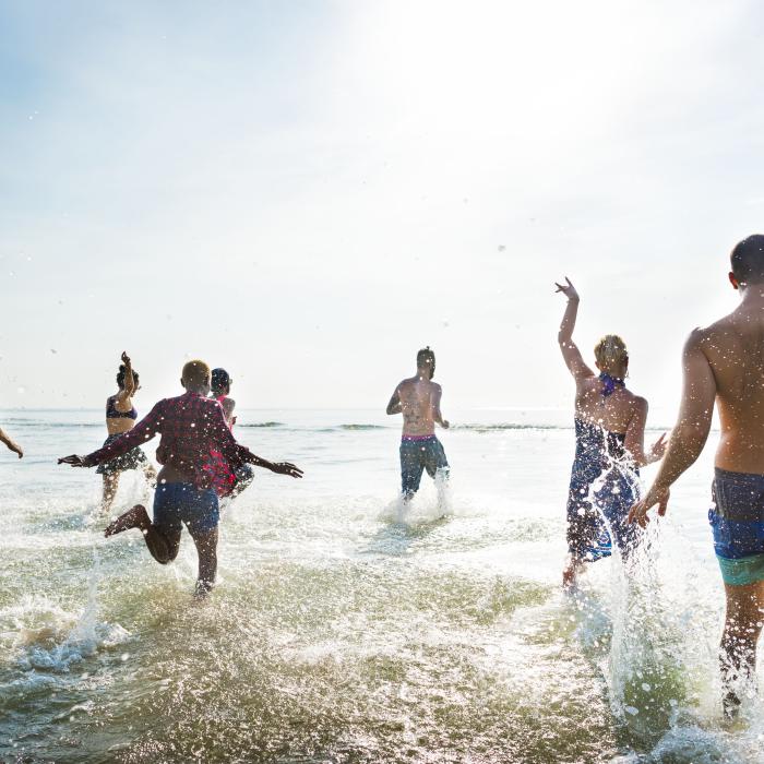 Vacanţe la jumătate de preţ pentru români la Târgul de Turism