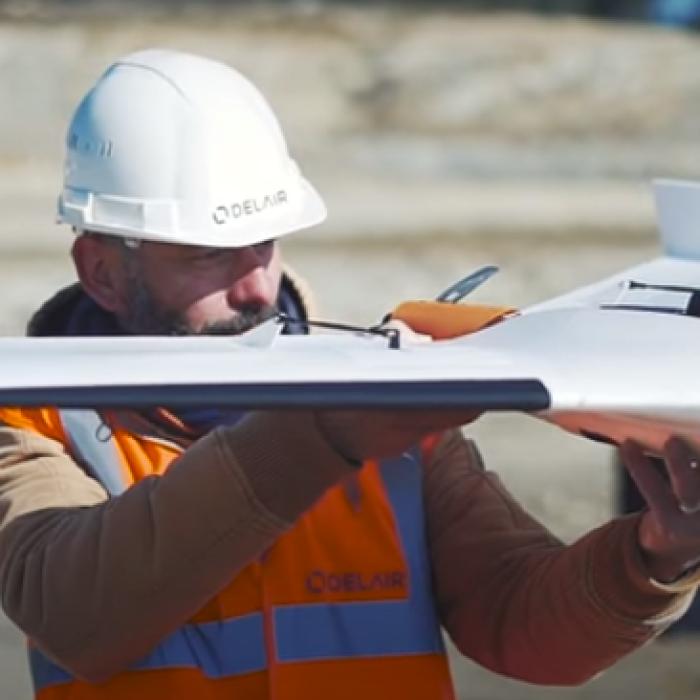 Parisul comandă 2.000 de drone kamikaze