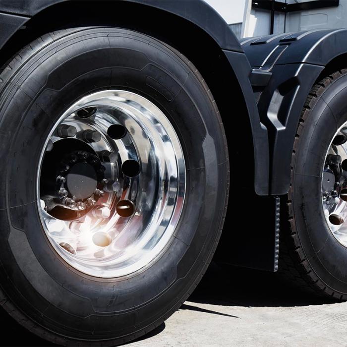 Rolul anvelopelor de calitate pentru siguranța și performanța pe sosea