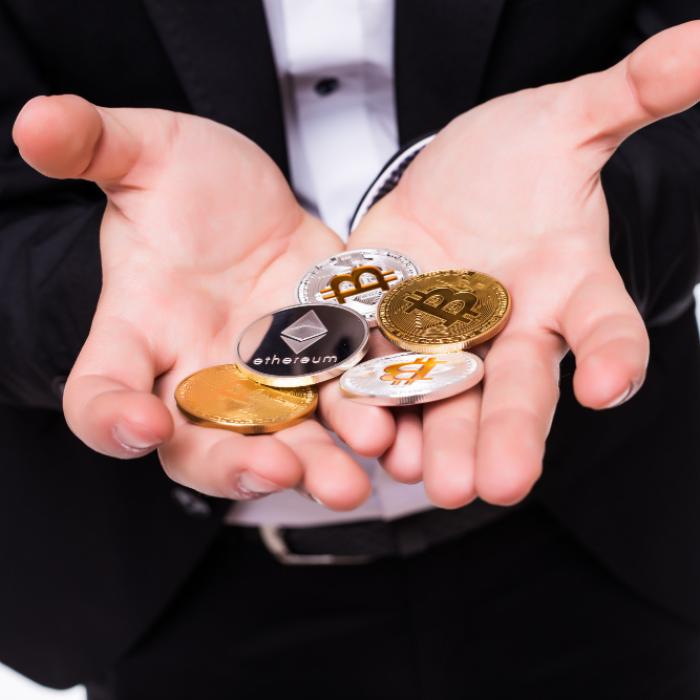 Valoarea Bitcoin revine la pragul de peste 70.000 dolari