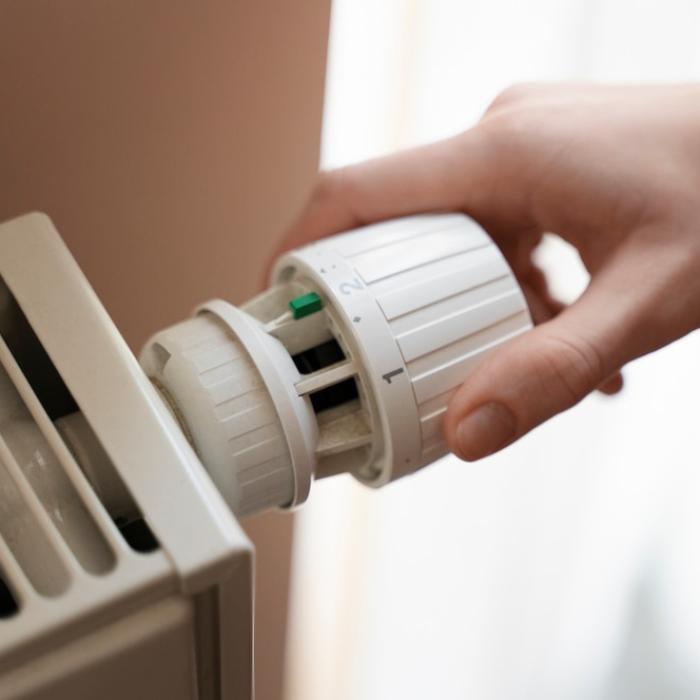 Repartizarea cheltuielilor cu apa caldă și încălzirea. Noi reguli intră în vigoare în această vară