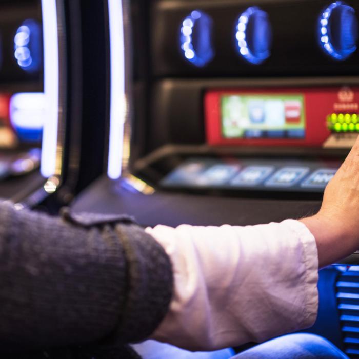 Păcănelele, scoase din localităţile sub 15.000 locuitori