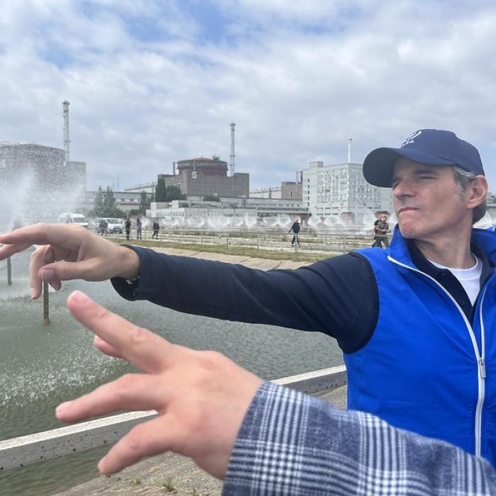 Putin anunță că repornește centrala nucleară de la Zaporojie