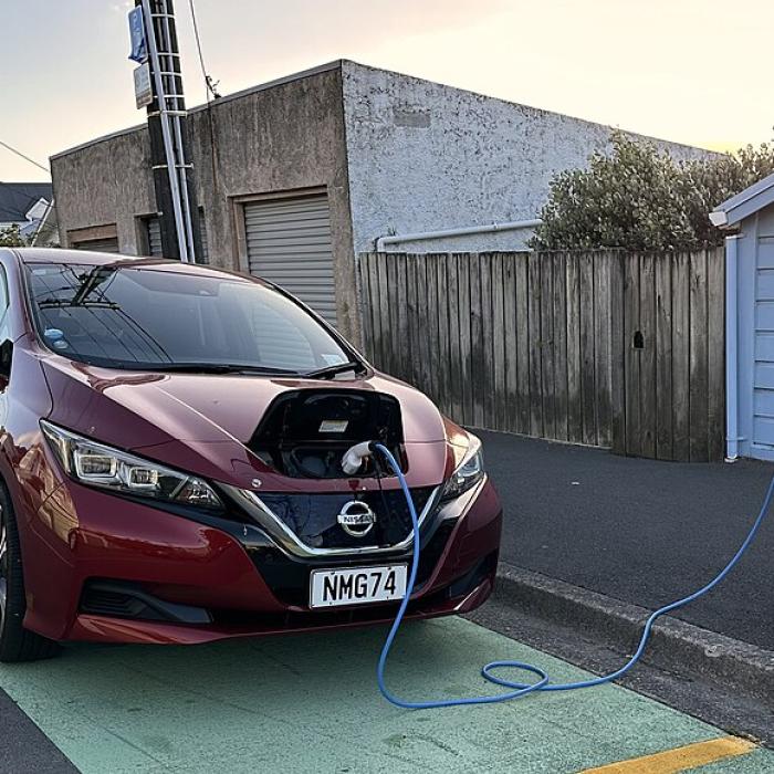 Nissan va construi vehicule electrice mai ieftine pe baza de baterii de generație următoare