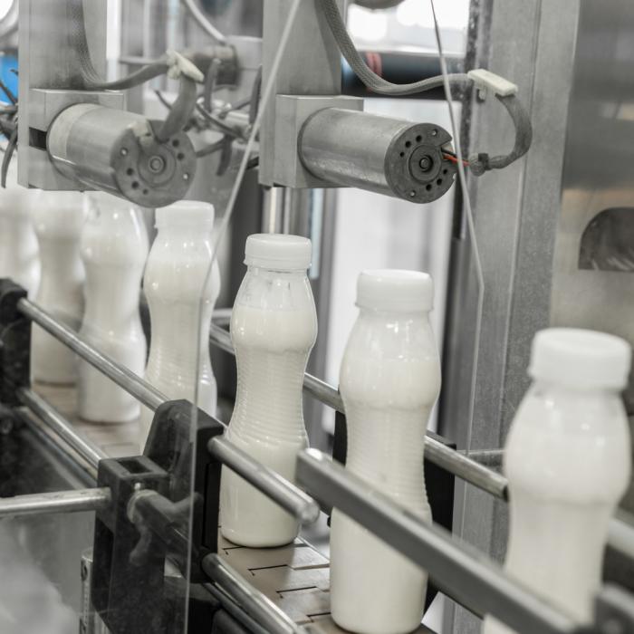14 tone de lactate, indisponibilizate de ANSVSA. Ce nereguli au descoperit inspectorii