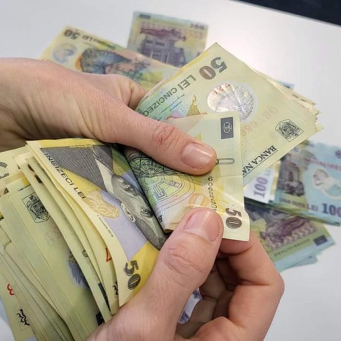 Cursul BNR. Leul a scăzut față de euro, aurul s-a scumpit 
