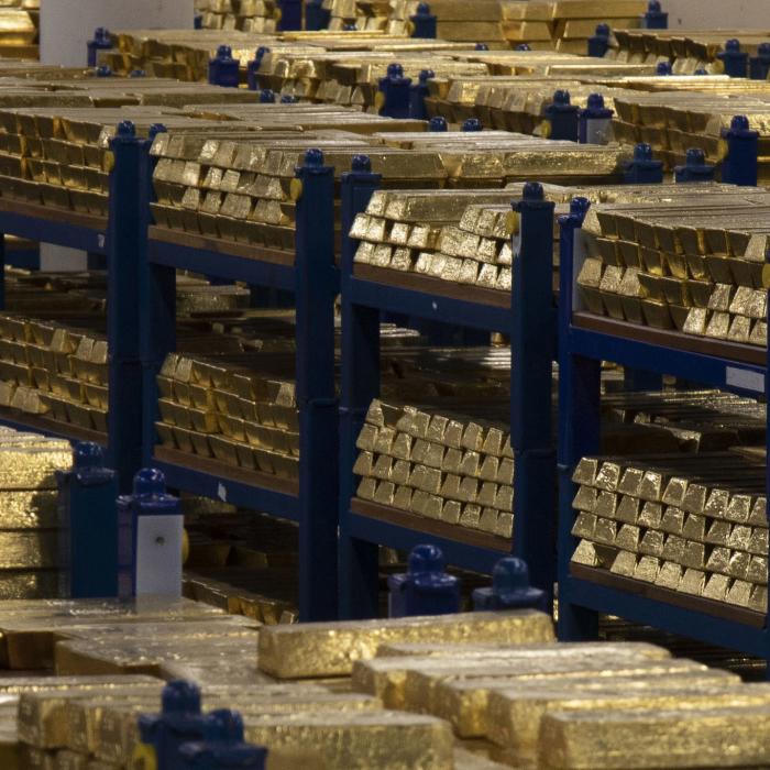 Prețurile aurului, argintului și platinei, în continuă creștere în acest an