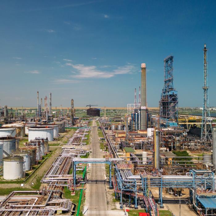 Reactoare de ultimă generaţie instalate la rafinăria Petromidia