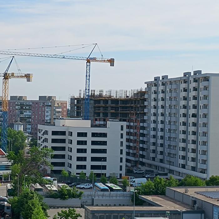 INS: Scădere a numărului de autorizații de construire eliberate pentru clădiri rezidențiale 