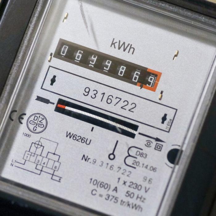 România are iar cel mai mare preț la electricitate din Europa