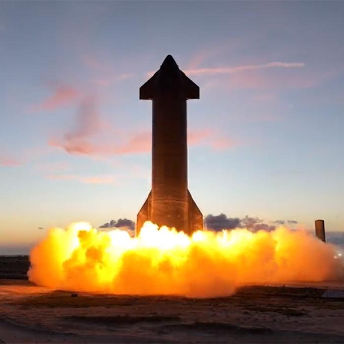 Elon Musk vrea să trimită oameni pe Marte în următorii șase ani