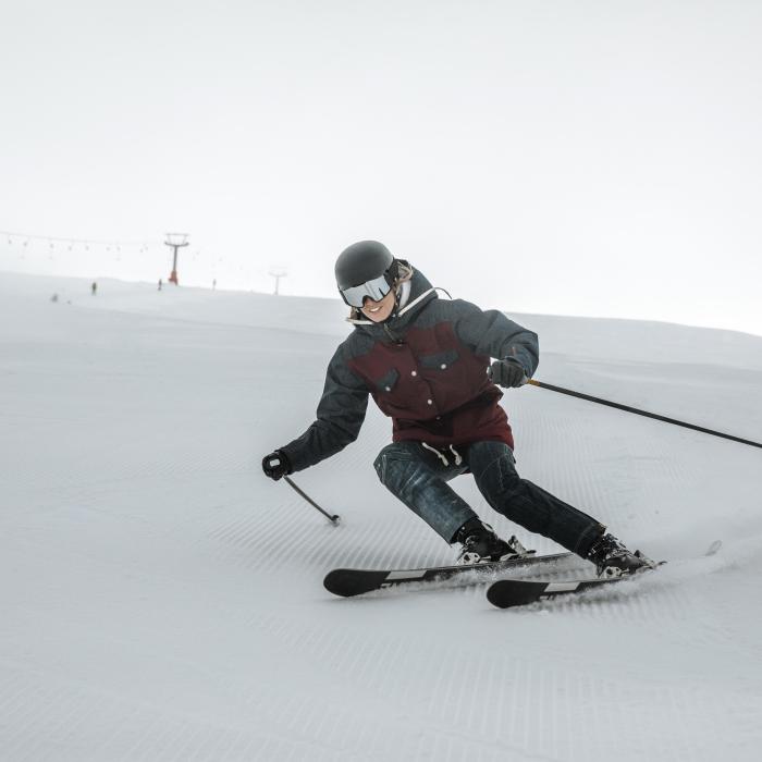 Cea mai mare pârtie de schi acoperită din lume este în China VIDEO