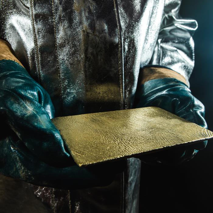 Aurul cochetează cu noi recorduri într-un context tensionat