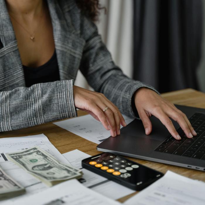 Modificări importante în Codul Fiscal. Beneficii majorate pentru contribuabili