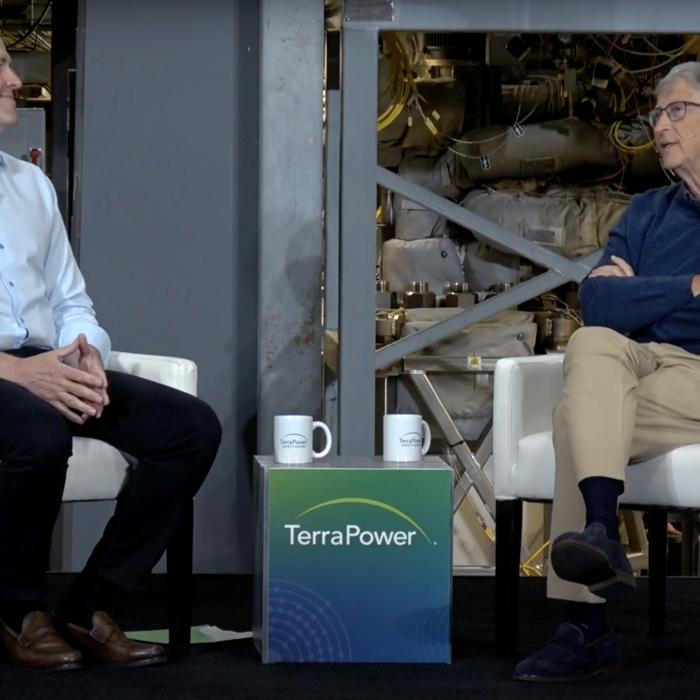 Bill Gates vrea să construiască reactoare modulare mici de generaţie viitoare