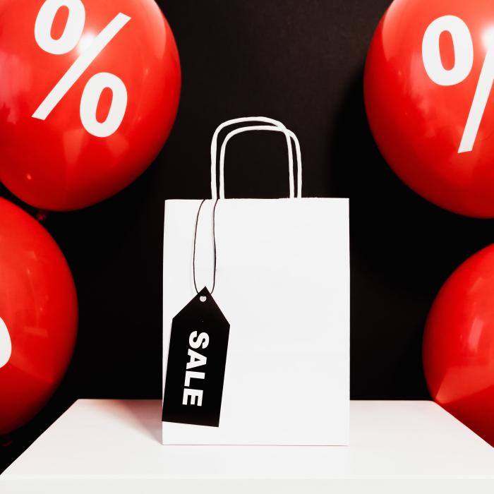 Black Friday 2024. 57% dintre români se pregătesc de cumpărături. Produsele preferate