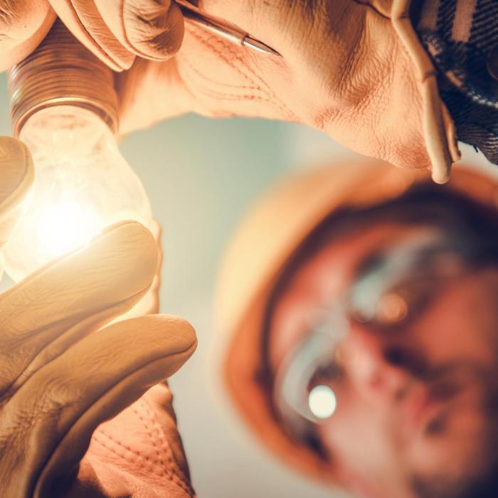 CCR a declarat neconstituțională contribuția la fondul de tranziție energetică