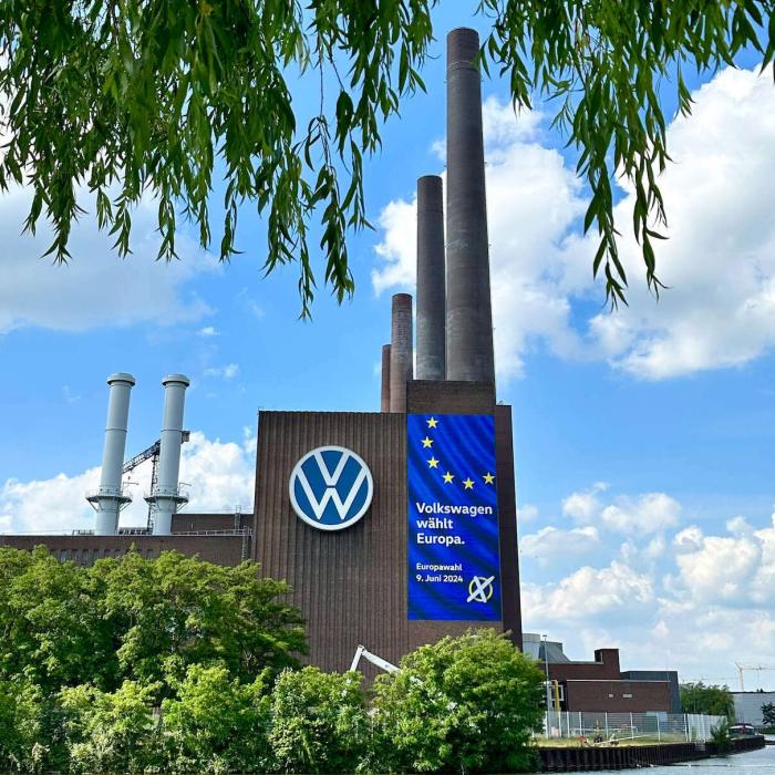 Volkswagen amenințat de greva deceniului: Fabrici în pericol, mii de joburi pe muchie de cuțit!