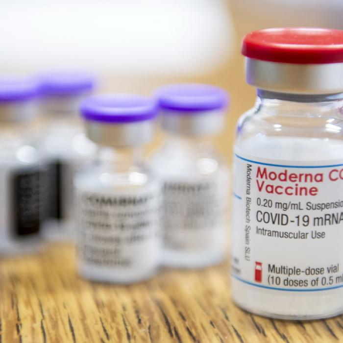 UE, nou contract cu Moderna pentru până la 146 de milioane de doze de vaccinuri împotriva COVID-19