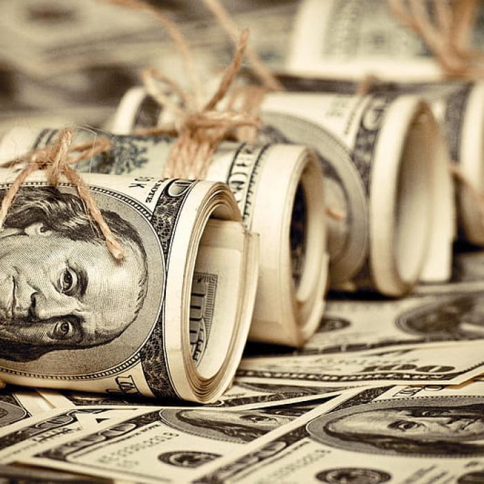 Dolarul revigorat de spectrul taxelor vamale. Comentariul lui Trump