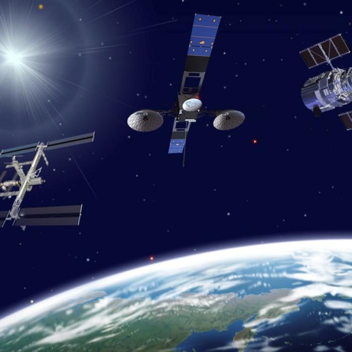 Spațiul devine din ce în ce mai aglomerat pentru Elon Musk