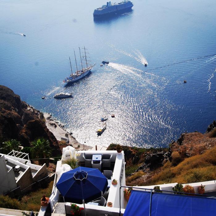 Santorini revine la viață după 20.000 de cutremure! Ce urmează acum?