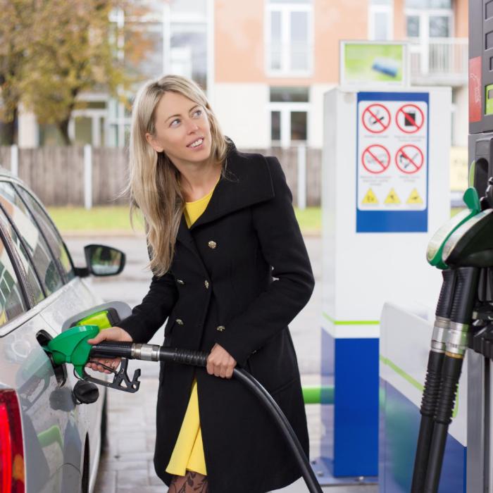 Surpriza de la pompă. Cât costă astăzi, 8 aprilie, benzina și motorina