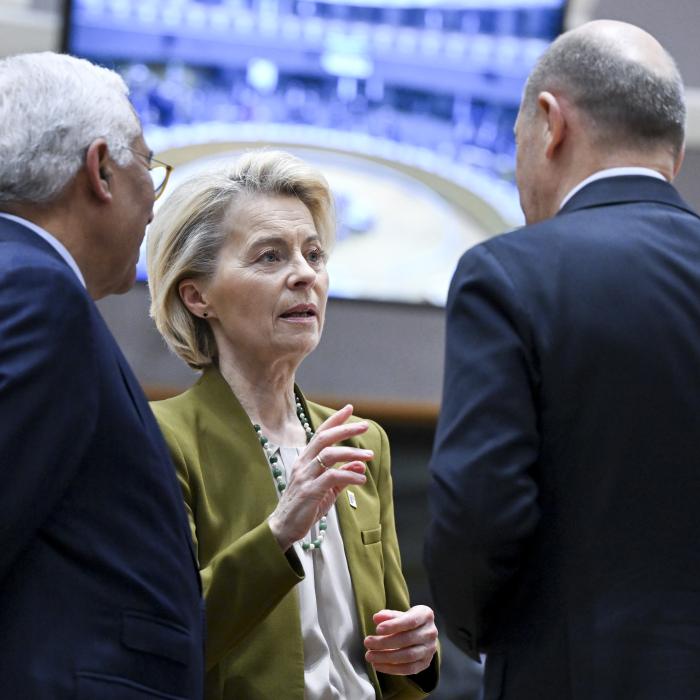 Europa pregătește „arma nucleară” economică împotriva Americii!