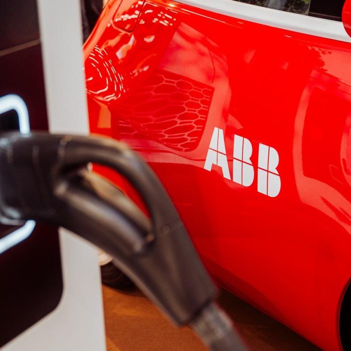 ABB vrea să listeze la bursă divizia de robotică